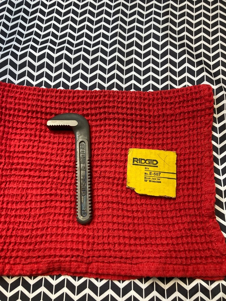 Ridgid E587 12" HOOK JAWS for 12 inch pipe wrench