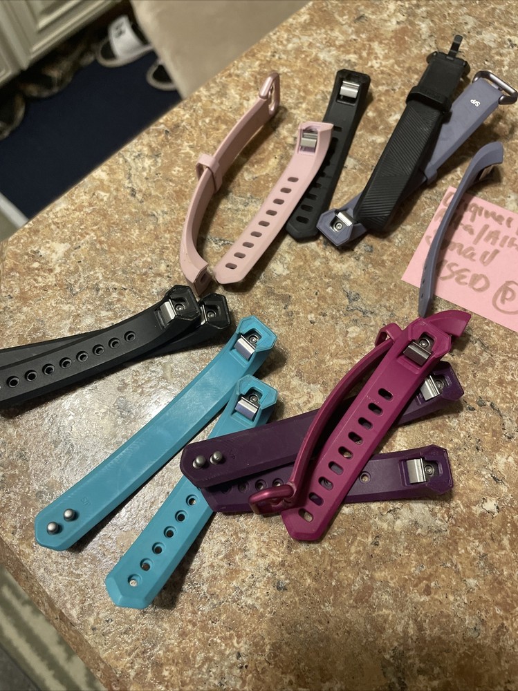 FITBIT ALTA OR ALTA HR OEM Replacement Bands Color Small Used