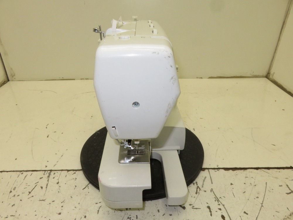 SINGER 1732 Esteem Sewing Machine - Untested As-is