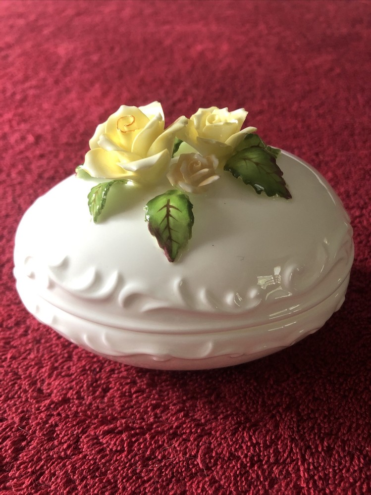 Gorham Egg Shaped Trinket Box By Maruri. Bone China