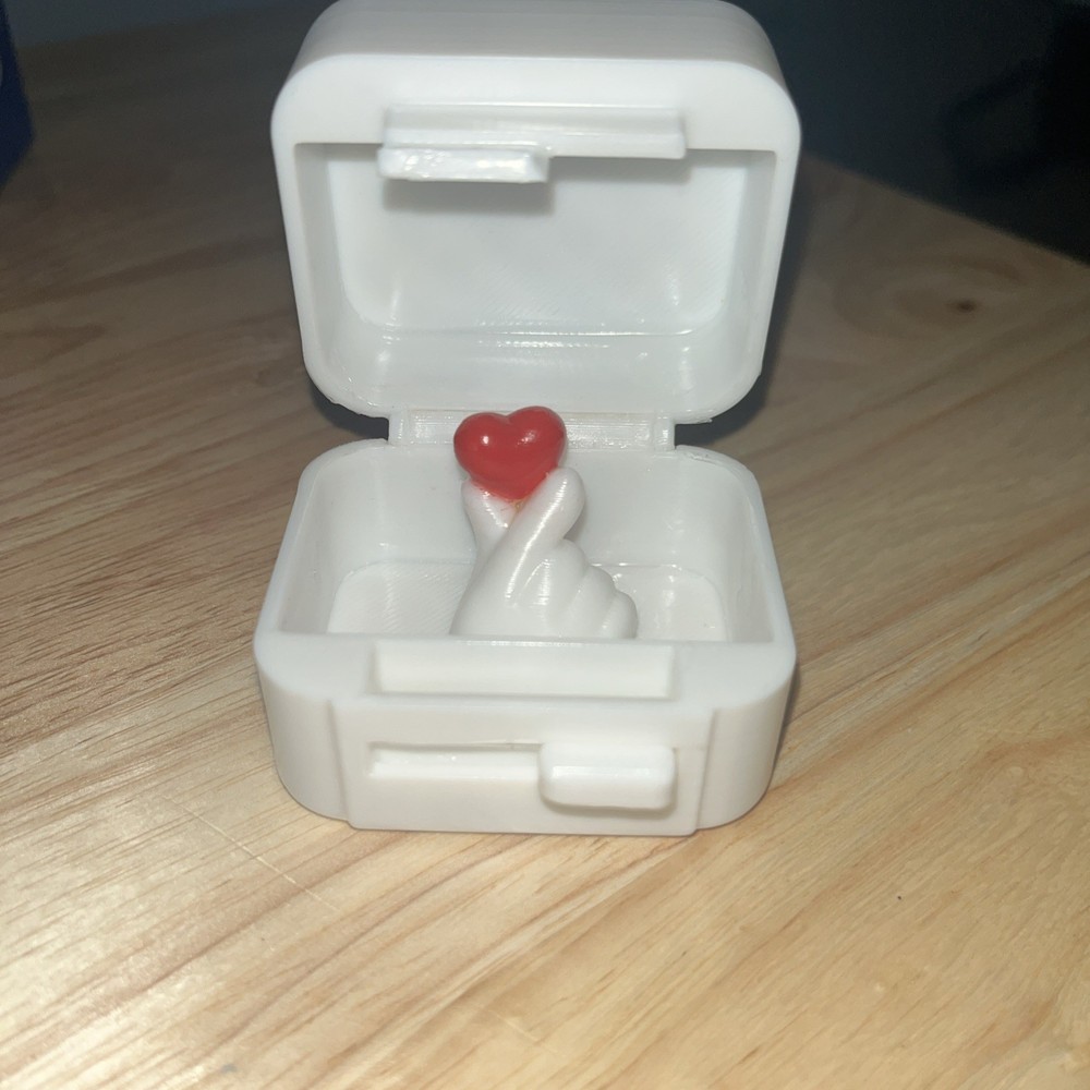 Tiny, Locking Hinged Box With Heart Inside Valentine’s Day Gift 3D Printed