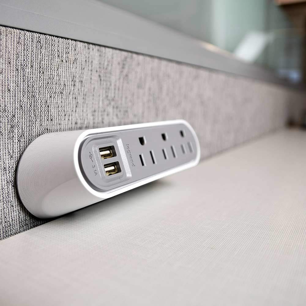 WIREMOLD Power Center 3 Power 2