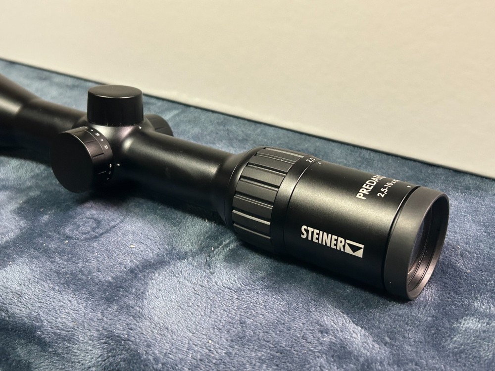 Steiner 2.5-10x42mm Predator Riflescope