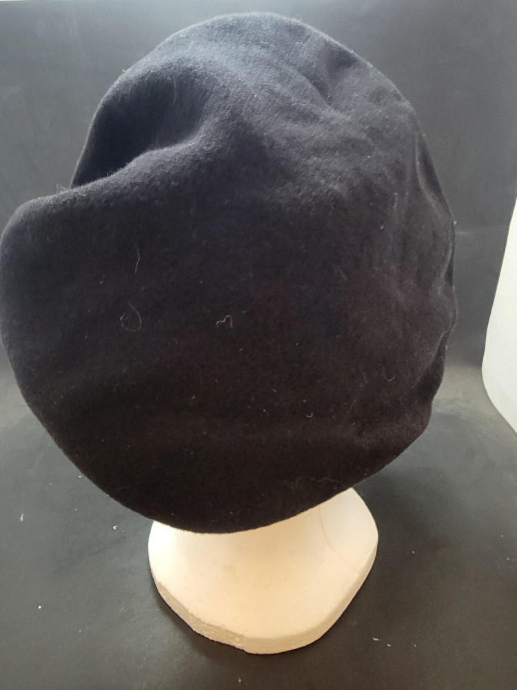 US Army Black Wool Beret with Flash Patch - Size: M ( 7 )