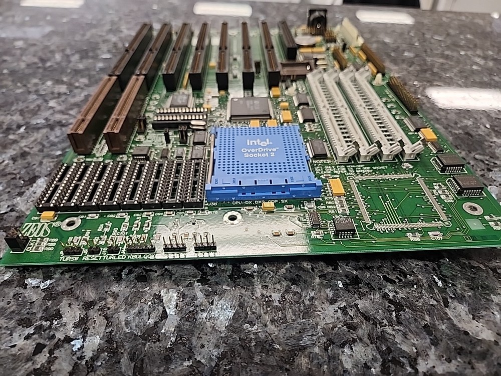Intel PBA 613680-004 Board