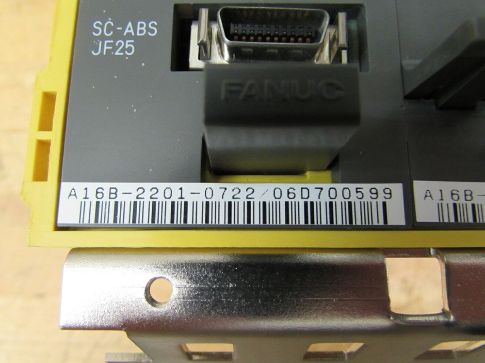 Fanuc A16B-2201-0722 / 0732 IO Unit