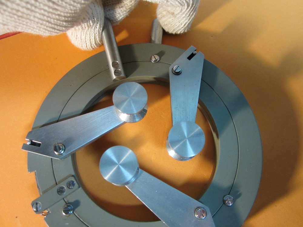 GONIOMETER PART X-RAY DIFFRACTION OR LASER OPTICS SAMPLE HOLDER BIN#16