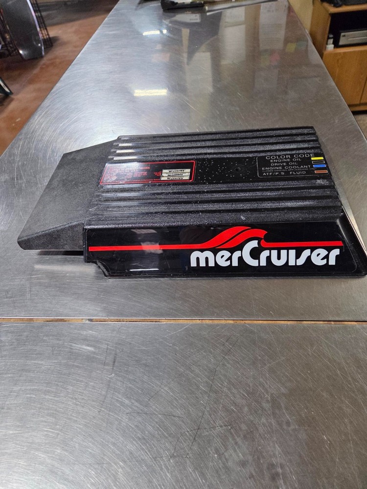 Mercruiser 4.3 V6 Alpha One engine cover