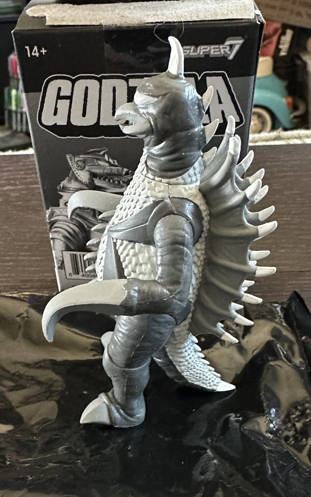 Super7 ReAction Godzilla Blind Box Gigan Silver Screen w/ Box