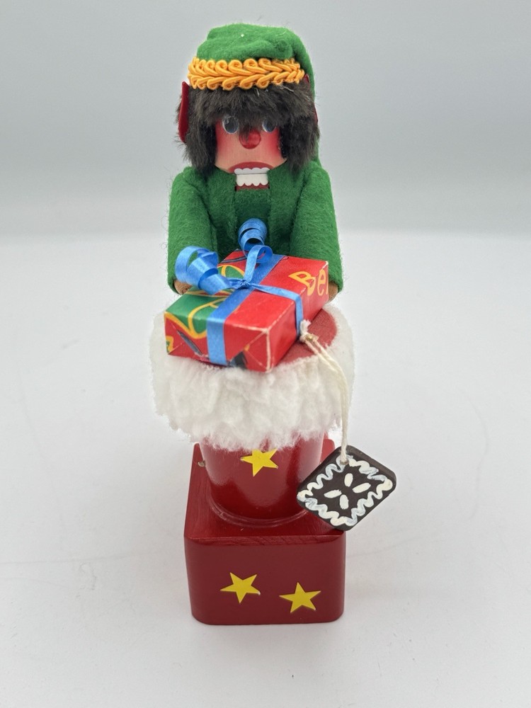 Rare Zuber Elf Nutcracker #122/1000