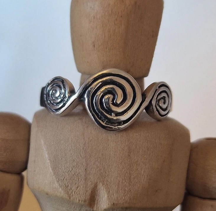 Solid 925 Sterling Silver Triple Spiral Celtic Triskele Boho Band Handmade Ring