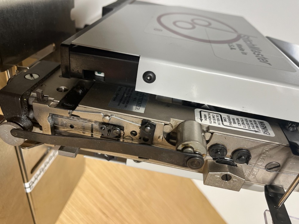 DeLuxe StitchMaster SM-A25