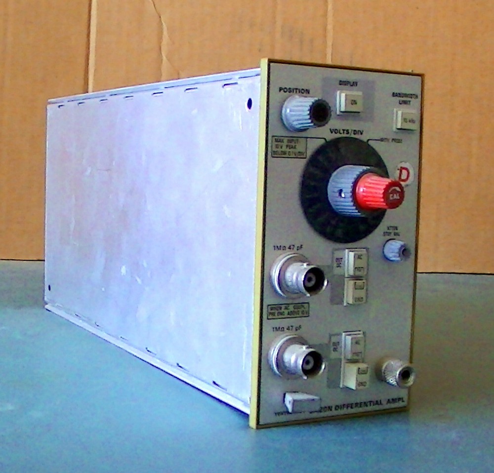 TEKTRONIX 5A20N DIFFERENTIAL AMPL PLUG-IN MODULE