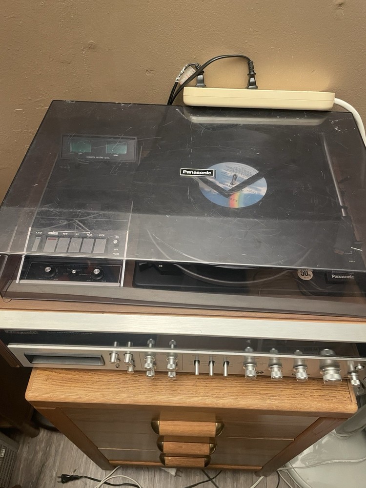 Panasonic RS-888S turntable