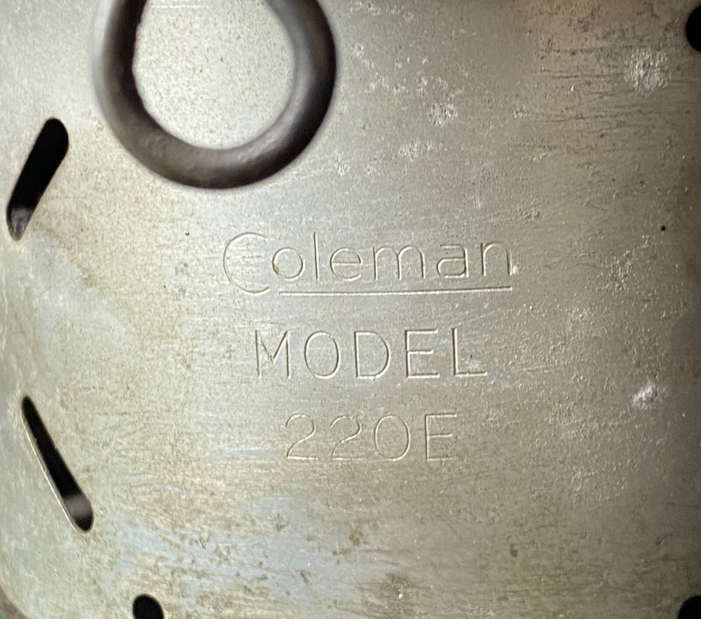 Vintage Coleman Lantern Model 220E