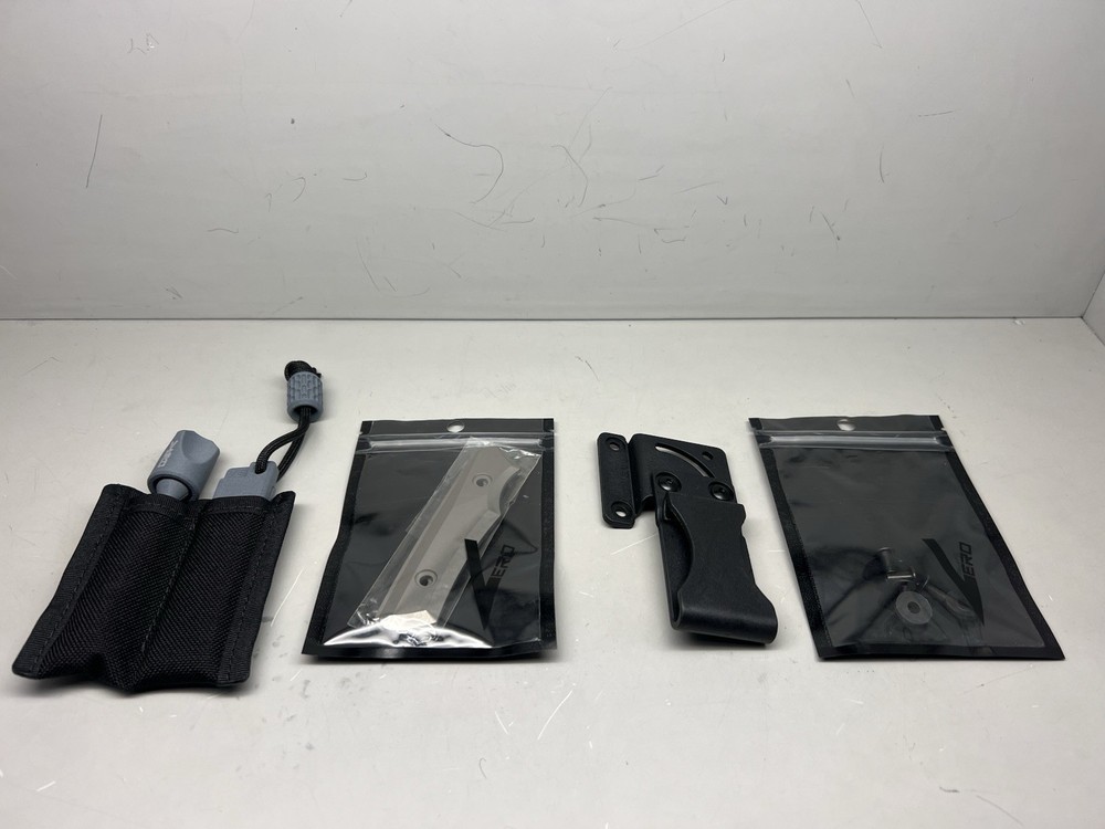 Vero Engineering Axon Fixed Blade w/ Extras