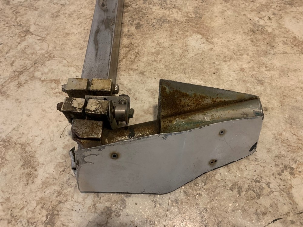 1966 Mooney M20C Mark 21 Retractable Step 840005