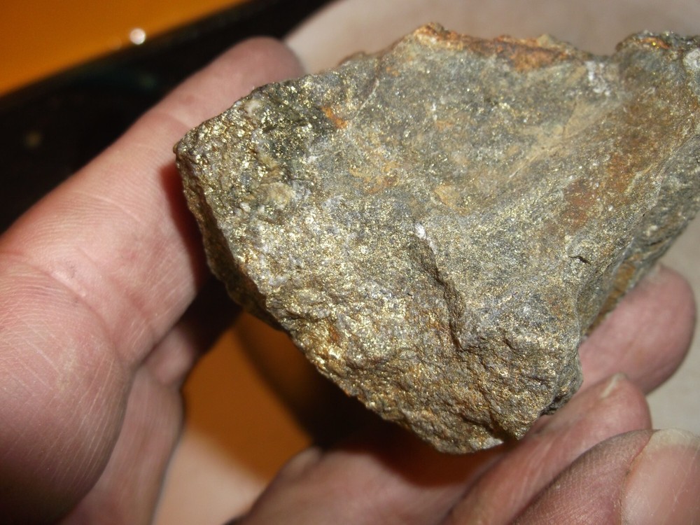 Gold, silver, copper, 221 grams samples ,ore high grade .