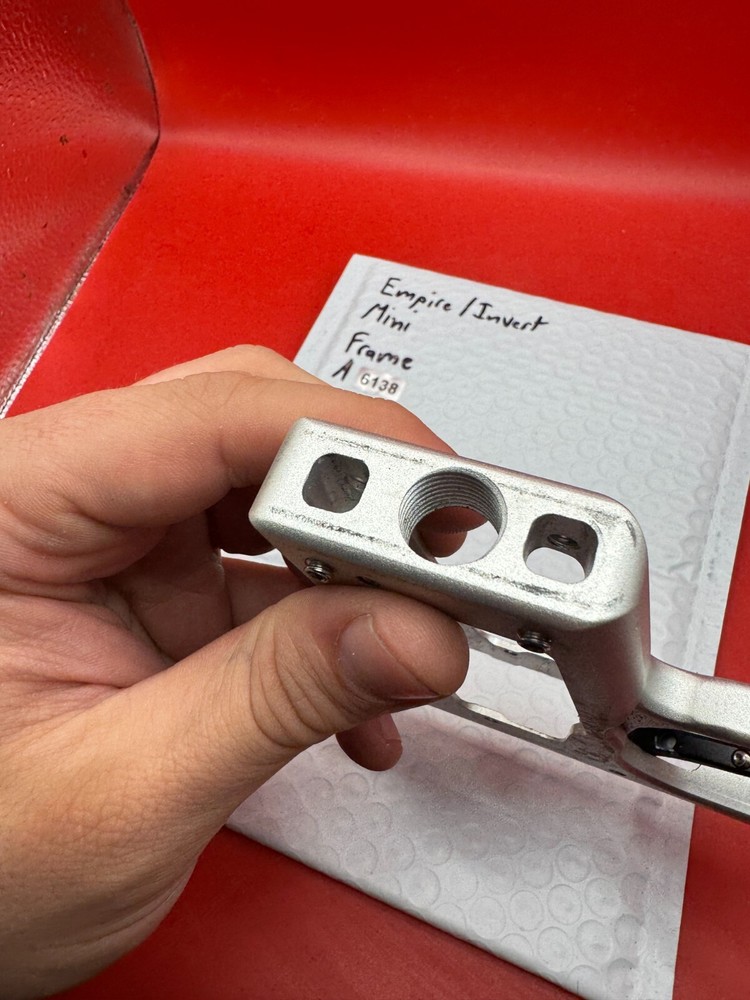 Empire / Invert Mini Frame