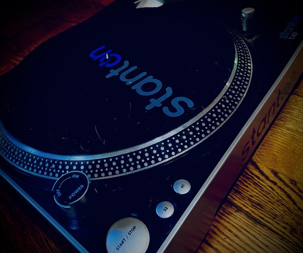 Stanton T.60 Turntable & Technics SA-GX100 Receiver Bundle