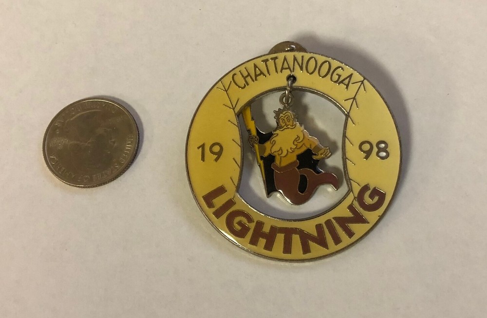 1998 Chattanooga Lightning Softball Pin