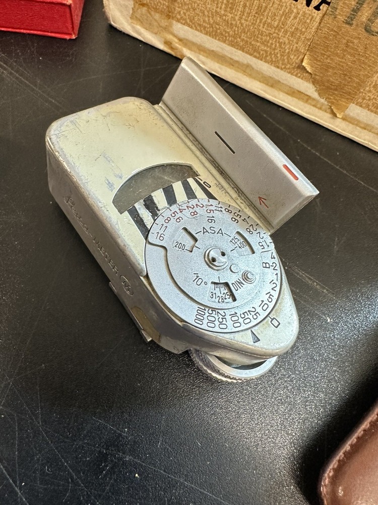Leica Light Meters and Accessories.