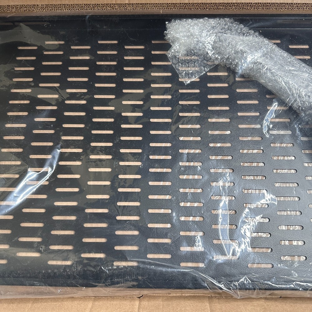 StarTech.com 1U Adjustable Mounting Depth Vented Rack Mount Shelf - Heavy Duty