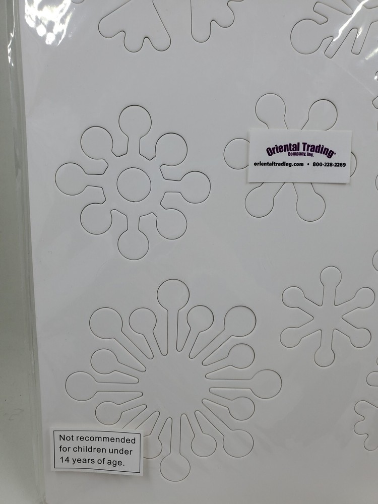 CCP4 Oriental Trading Blank White Chipboard Snowflakes Pack 6 Sheets
