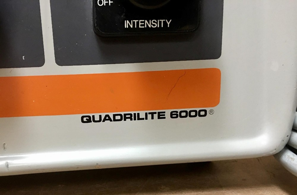 DVI QUADRILITE 6000 LIGHT SOURCE ! G