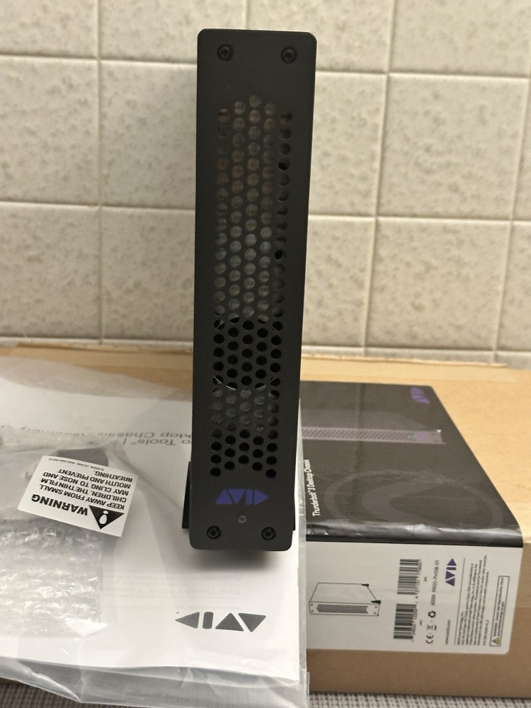 Avid Pro Tools HDX PCIe Card /Avid Thunderbolt 3 Desktop Chassis
