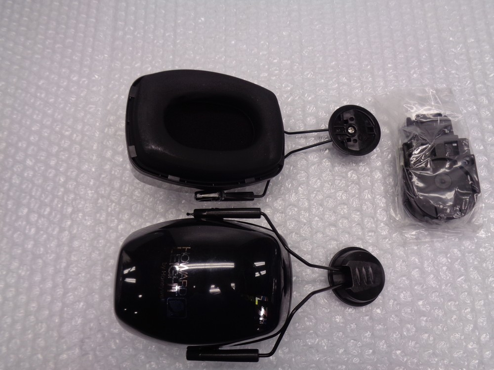 HOWARD LEIGHT 1011993 EAR MUFFS NSMP