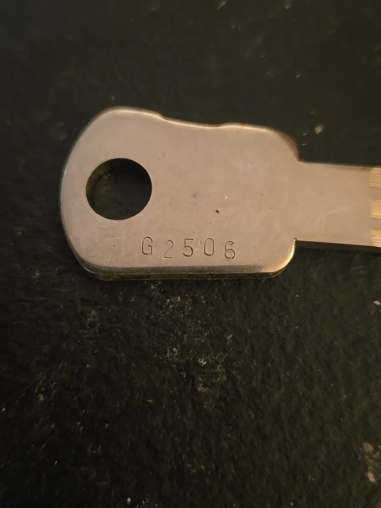 GREENWALD SENTINEL KEY CODED G2506 (3D5)