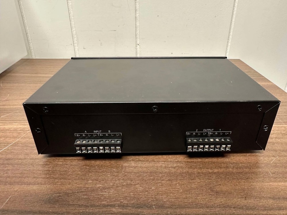 AVX-1622 Dual Source 2 Zone Volume Control