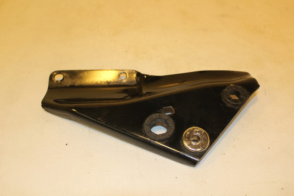HONDA OEM LEFT EXHAUST MOUNTING BRACKET