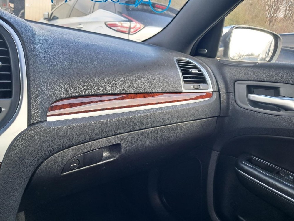 300 2012 Glove Box 4892135