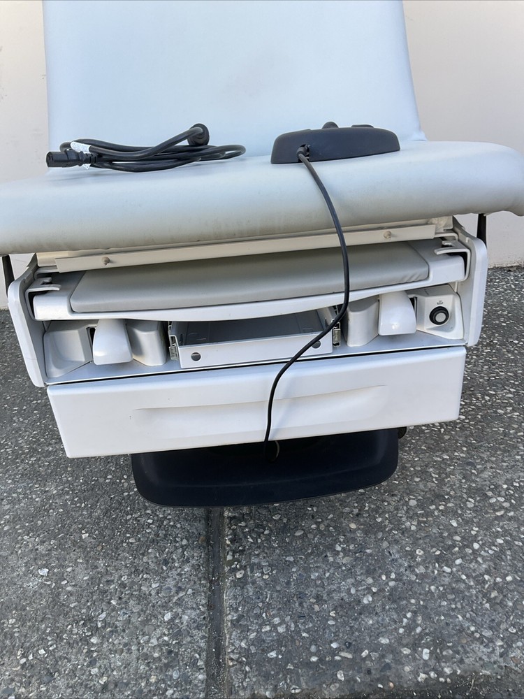 Ritter Midmark 224 Power Table ADA