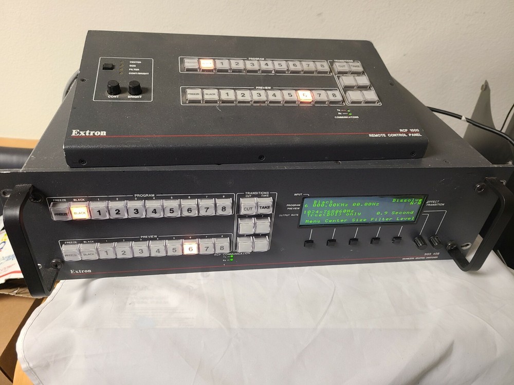 Extron SGS 408 8Input Seamless Component & RGB  Graphics Switcher +remote+cable