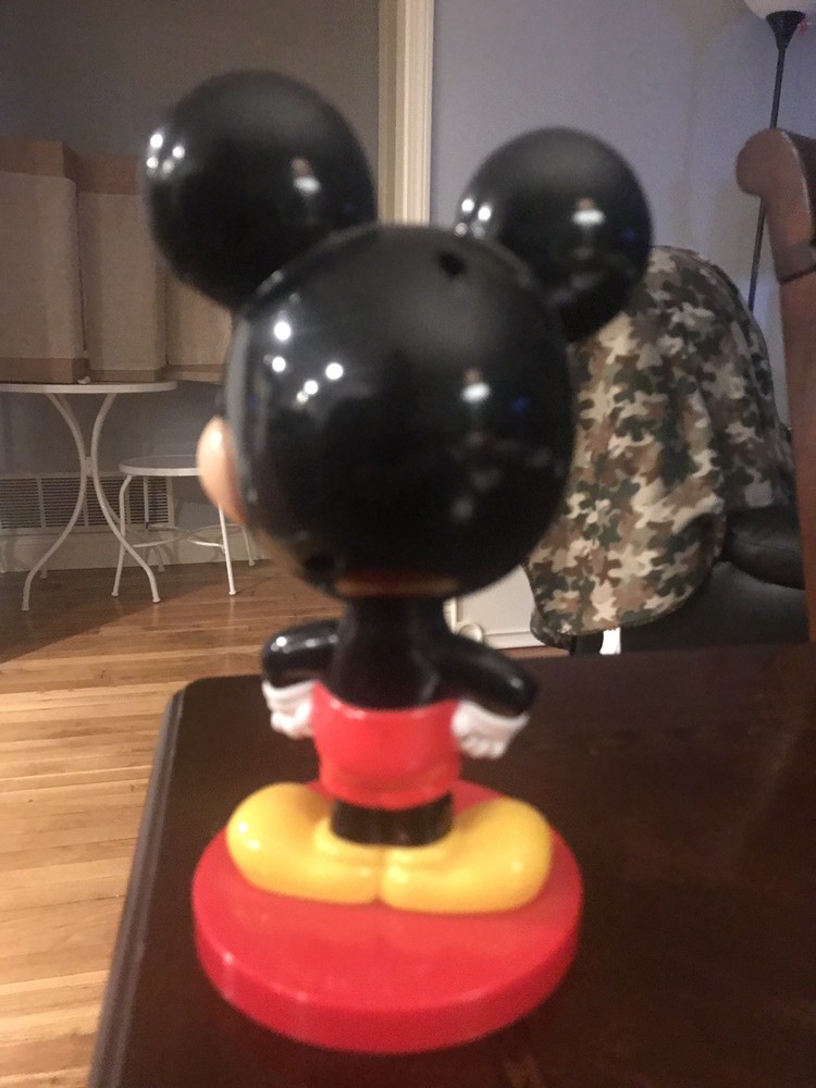 2002 Walt Disney World MICKEY MOUSE Bobble Head 8"