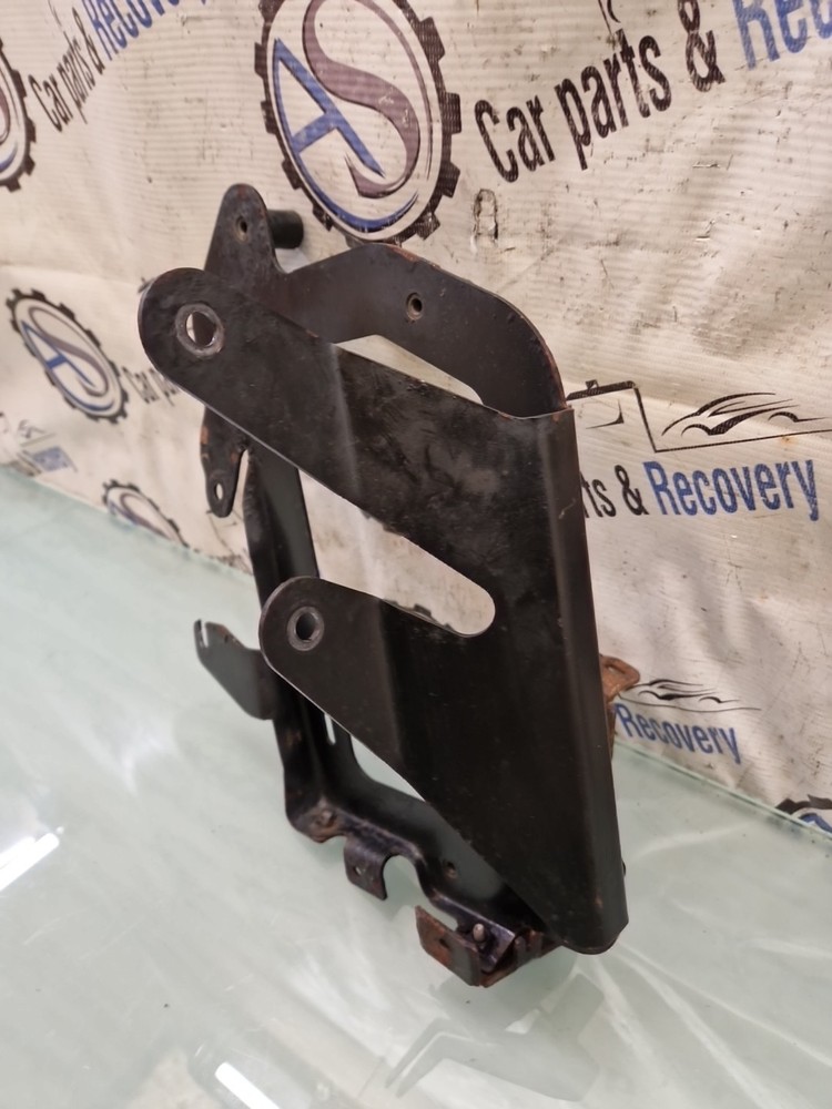 RANGE ROVER EVOQUE L538 INTERCOOLER BRACKET GJ326K767AB 2015