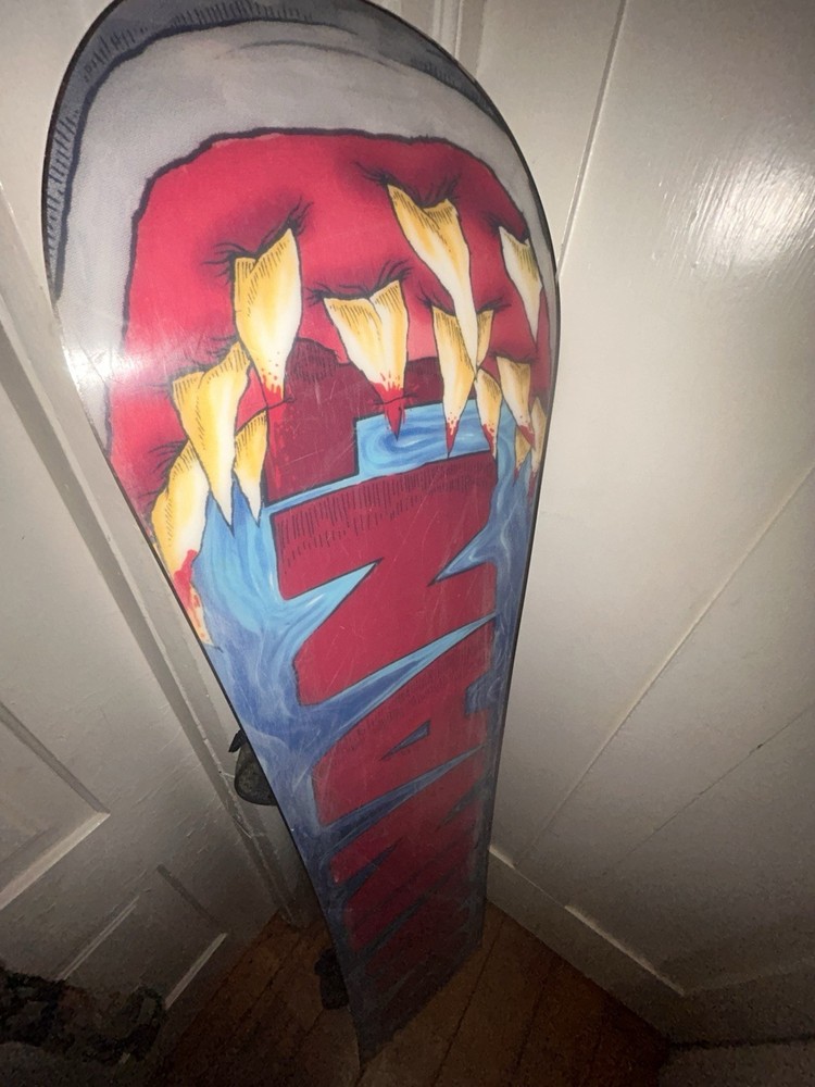 2010 Burton Dominant Snowboard