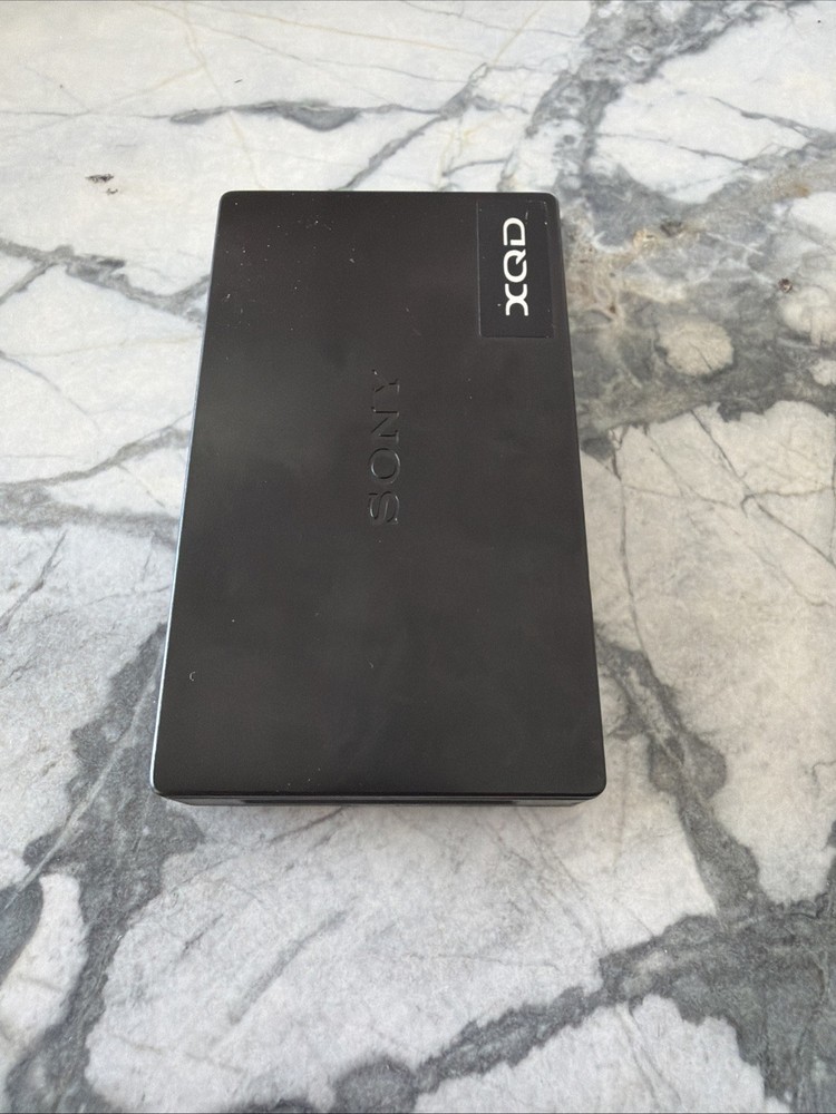 sony xqd/cfexpress type b memory card reader