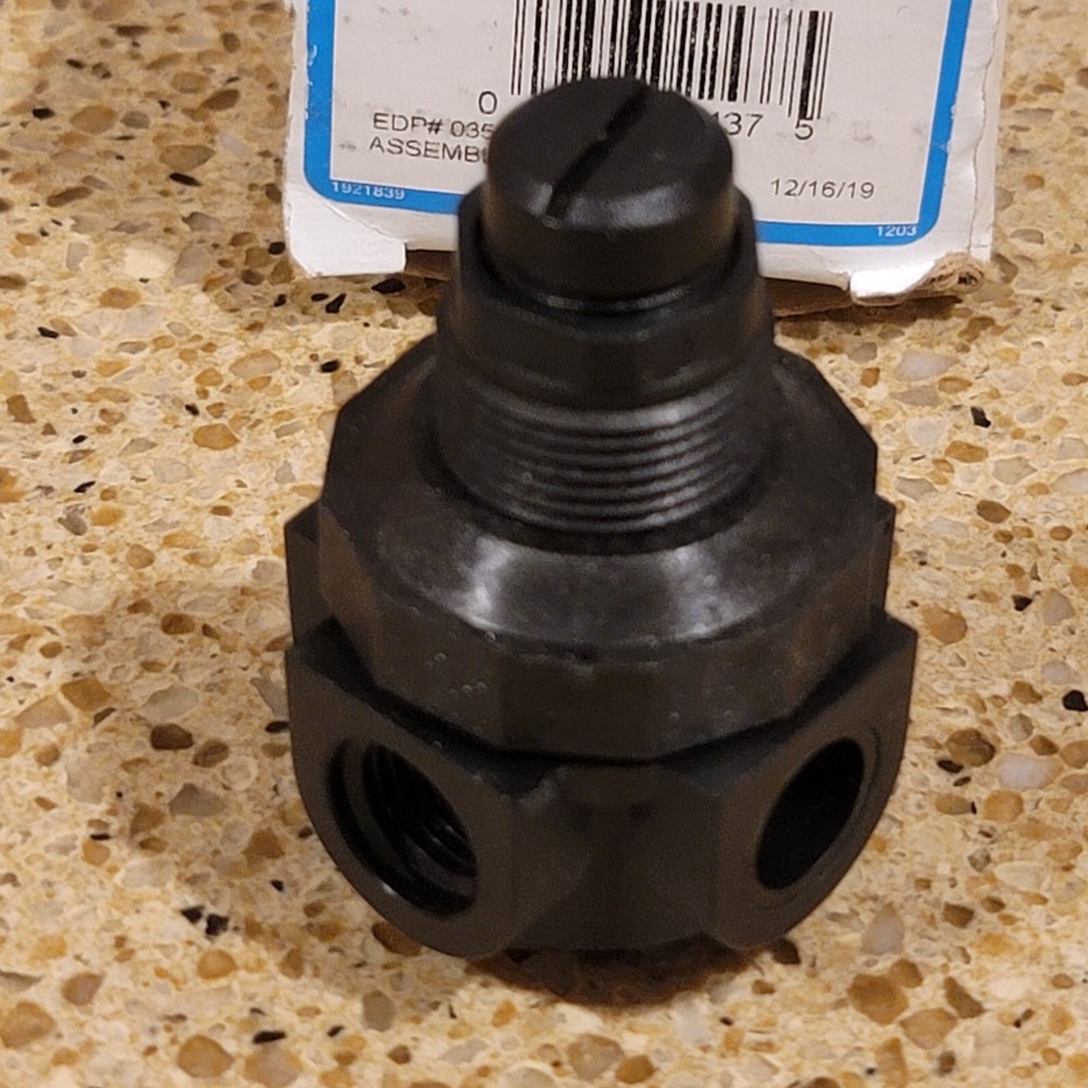 WATTS P60M1 0-25 Mini Plastic Water Pressure Regulator 1/4" NTP 0-25 PSI 4-Way