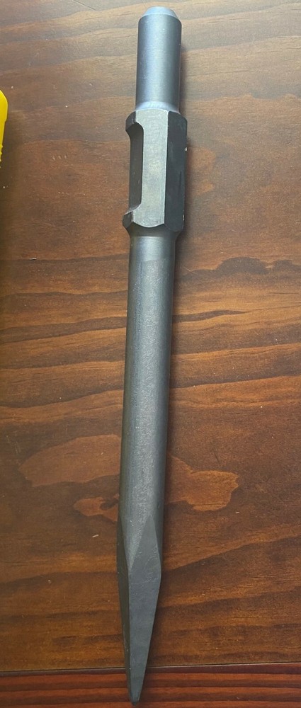 Bull Point Chisel Hex Spline Chisel 1-1/8 10"