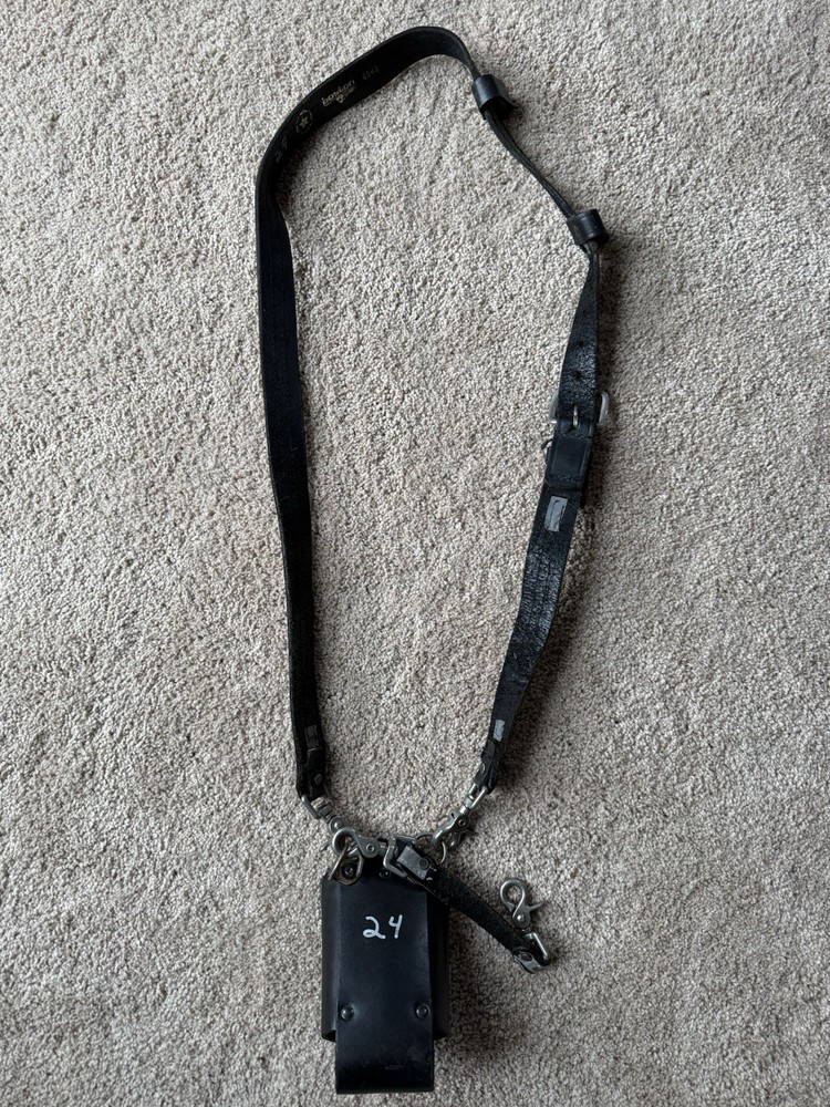 FIREFIGHTING RADIO STRAP HOLSTER STRAP WEDGE-IT MSA SCBA BAG NOMEX FLASHLIGHT