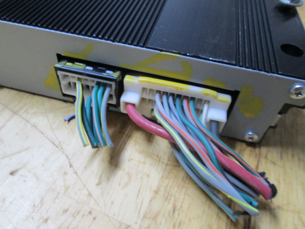 2015 Dodge Charger Amplifier AMP 68303975AC OEM
