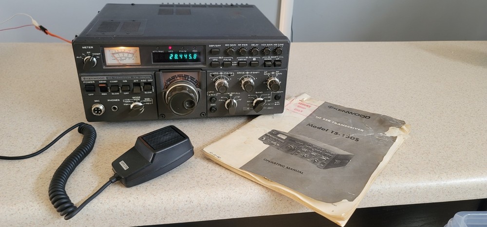 KENWOOD  TS 180 SSB TRANSCEIVER
