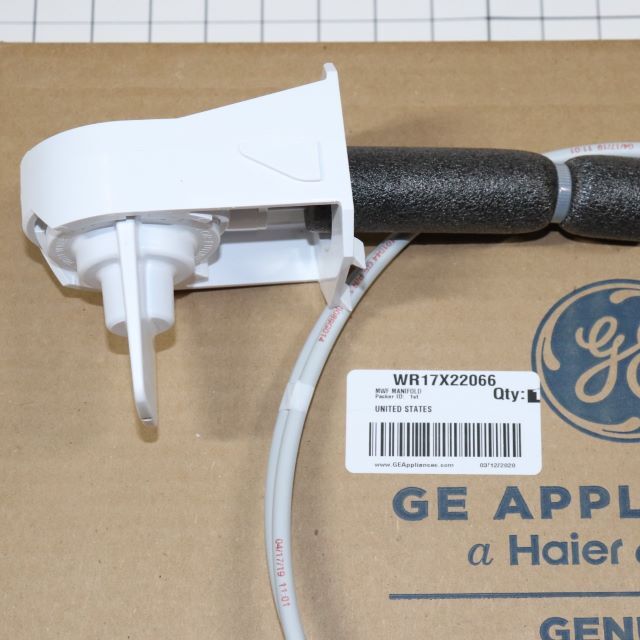 GE Refrigerator Water Filter Head WR02X45209