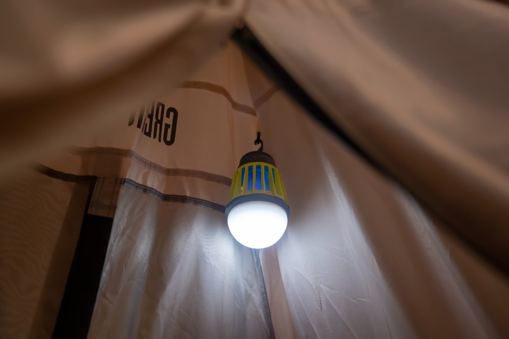 Waterproof Mosquito Killer Lantern with Edison LED Light Bulbs, Dimmable, Energy