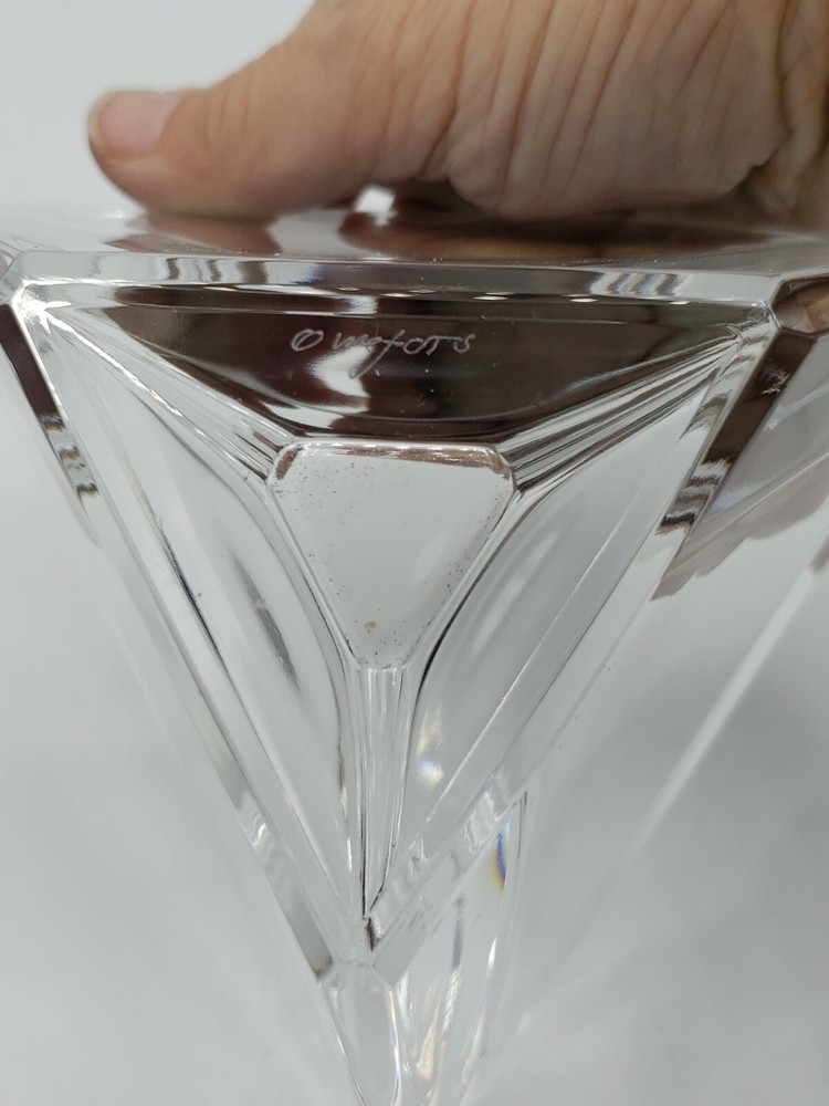 AUTHENTIC ORREFORS SWEDEN SIGNED CRYSTAL TRIANGLE BOWL DISH