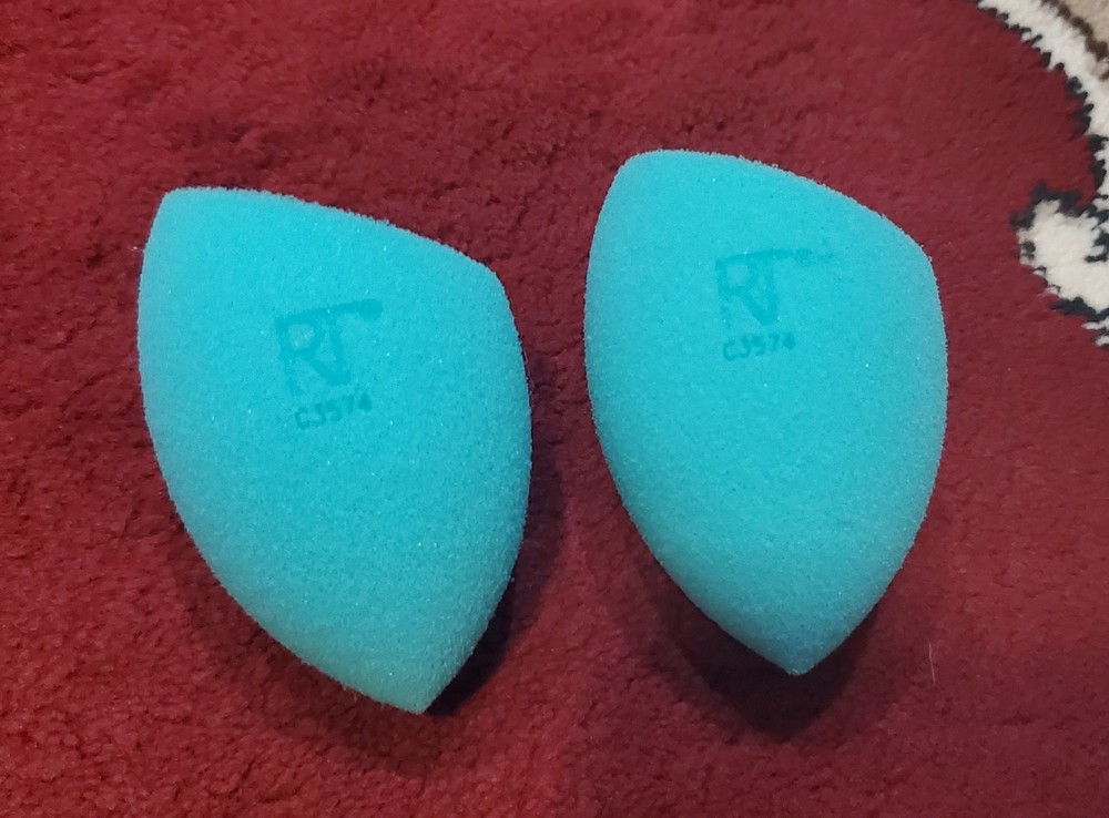2 REAL TECHNIQUES Miracle Airblend Sponge